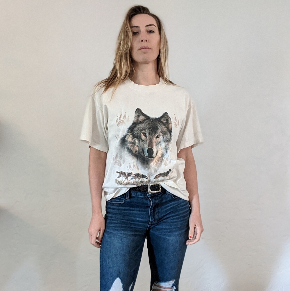 Wolf t-shirt